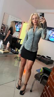 Anastasia Ivleeva feet photo thumbnail