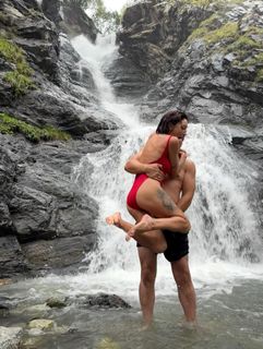 Anastasia Ivleeva feet photo thumbnail