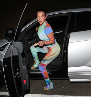 Anastasia Karanikolaou feet photo thumbnail