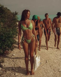 Anastasia Karanikolaou feet photo thumbnail