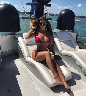 Anastasia Kvitko feet photo 1