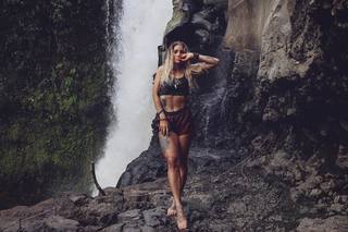 Anastasia Yankova feet photo 10