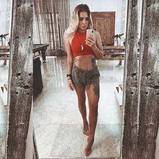 Anastasia Yankova feet photo 8