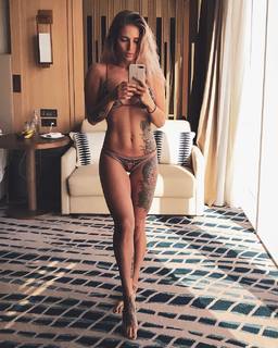 Anastasia Yankova feet photo 5