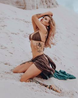 Anastasia Yankova feet photo 11