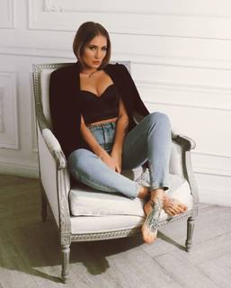 Anastasia Yankova feet photo 3