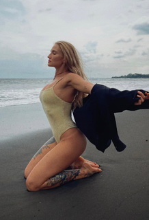 Anastasia Yankova feet photo 1