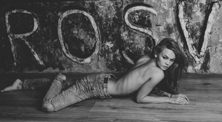 Anastasiya Shcheglova feet photo thumbnail