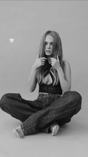 Anastasiya Shcheglova feet photo thumbnail