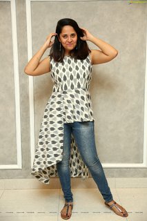 Anasuya Bharadwaj feet photo 6