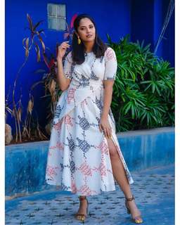 Anasuya Bharadwaj feet photo 7