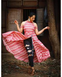 Anasuya Bharadwaj feet photo 2