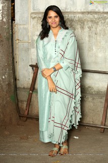 Anasuya Bharadwaj feet photo 16