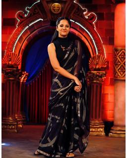 Anasuya Bharadwaj feet photo 9