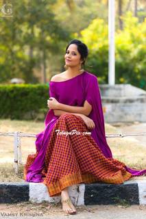 Anasuya Bharadwaj feet photo 9