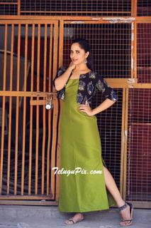 Anasuya Bharadwaj feet photo 5