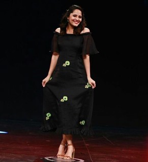 Anasuya Bharadwaj feet photo 16