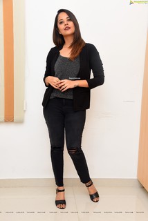 Anasuya Bharadwaj feet photo 19