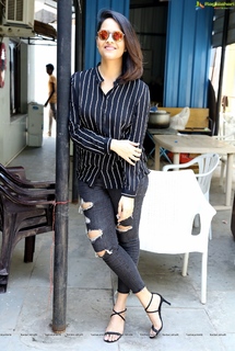 Anasuya Bharadwaj feet photo 17