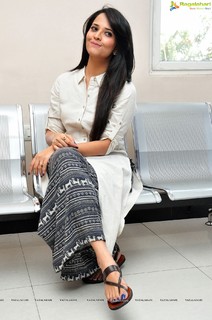 Anasuya Bharadwaj feet photo 12