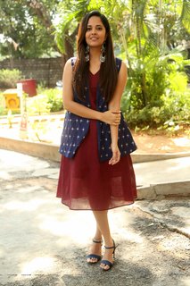 Anasuya Bharadwaj feet photo 10