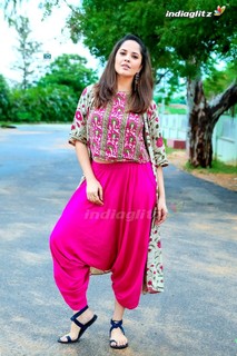 Anasuya Bharadwaj feet photo 15