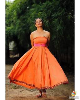 Anasuya Bharadwaj feet photo 7