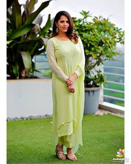 Anasuya Bharadwaj feet photo 5