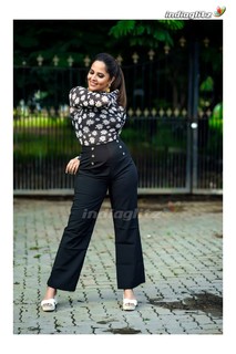 Anasuya Bharadwaj feet photo 16