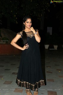 Anasuya Bharadwaj feet photo 3