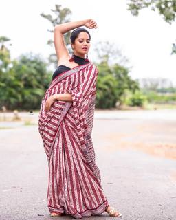 Anasuya Bharadwaj feet photo 7