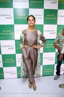 Anasuya Bharadwaj feet photo 2