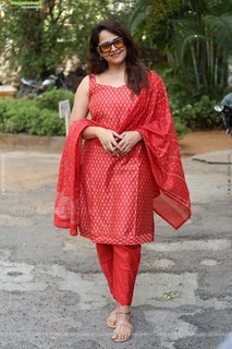 Anasuya Bharadwaj feet photo 12