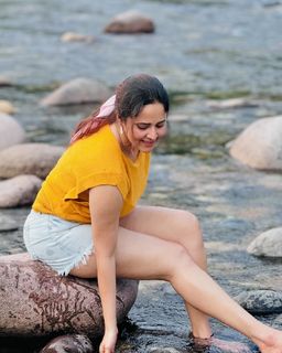 Anasuya Bharadwaj feet photo 3