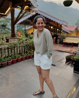 Anasuya Bharadwaj feet photo 2