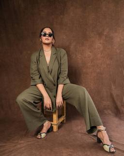 Anasuya Bharadwaj feet photo 19