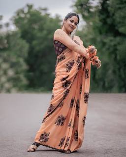 Anasuya Bharadwaj feet photo 10