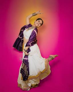Anasuya Bharadwaj feet photo 9