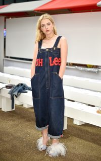 Anaïs Gallagher feet photo 2