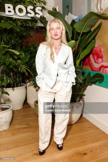 Anaïs Gallagher feet photo 8