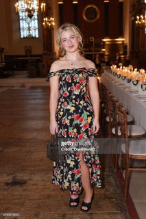 Anaïs Gallagher feet photo 6