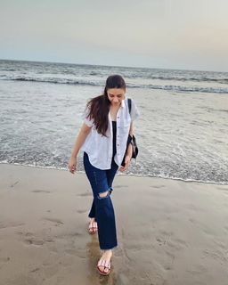 Anchal Singh feet photo 17