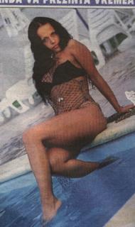 Anda Adam feet photo thumbnail