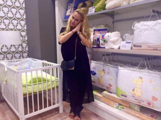 Anda Adam feet photo thumbnail