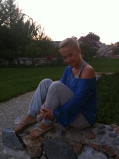 Anda Adam feet photo thumbnail