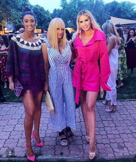 Anda Adam feet photo thumbnail