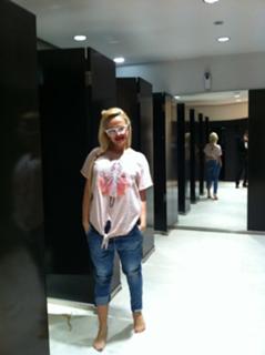 Anda Adam feet photo thumbnail