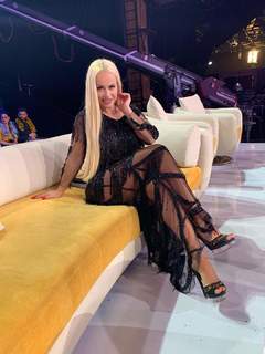 Anda Adam feet photo thumbnail