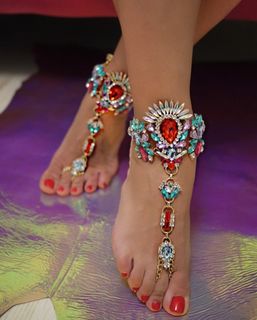 Anda Adam feet photo thumbnail