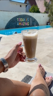 Anda Adam feet photo thumbnail